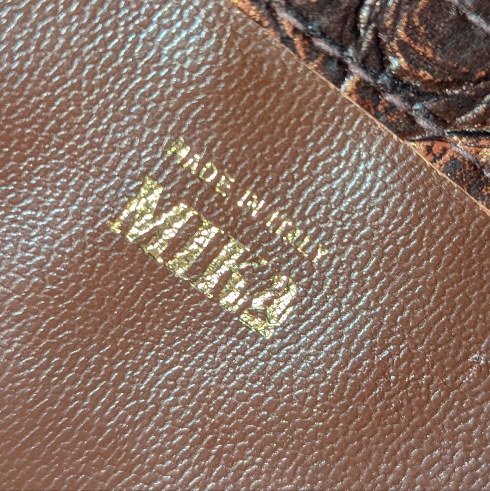 Mika Vintage Brown and Gold Shoulder Bag with Crocodile Texture - Picture 9 of 11